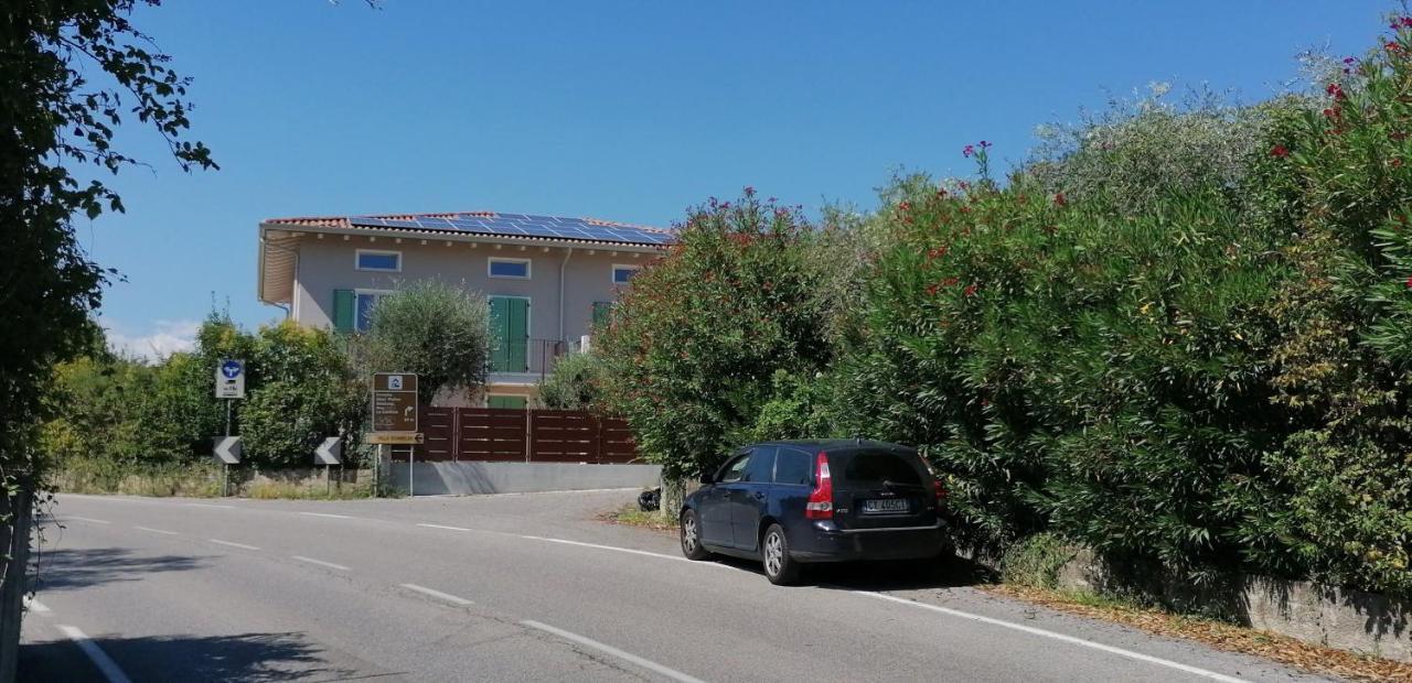 Bilocale Papavero, Magnolia O Girasole San Felice del Benaco Buitenkant foto