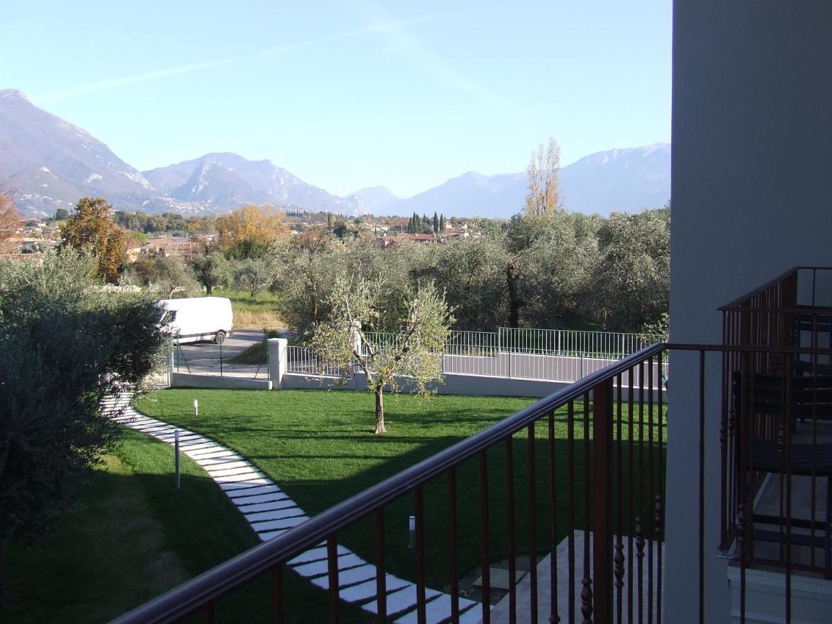 Bilocale Papavero, Magnolia O Girasole San Felice del Benaco Buitenkant foto