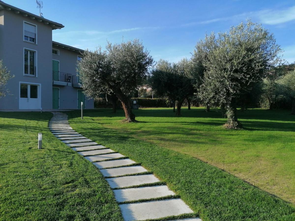 Bilocale Papavero, Magnolia O Girasole San Felice del Benaco Buitenkant foto
