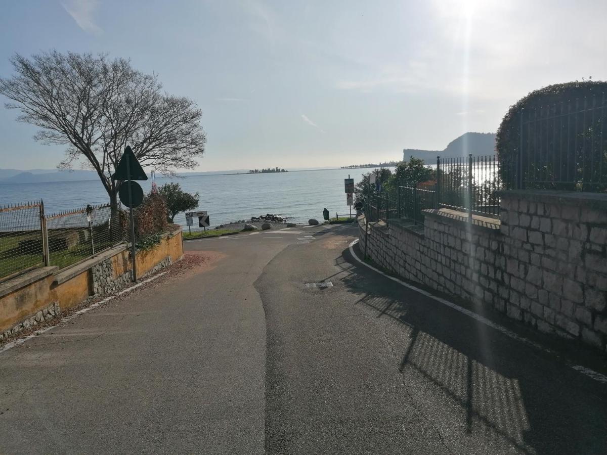 Bilocale Papavero, Magnolia O Girasole San Felice del Benaco Buitenkant foto