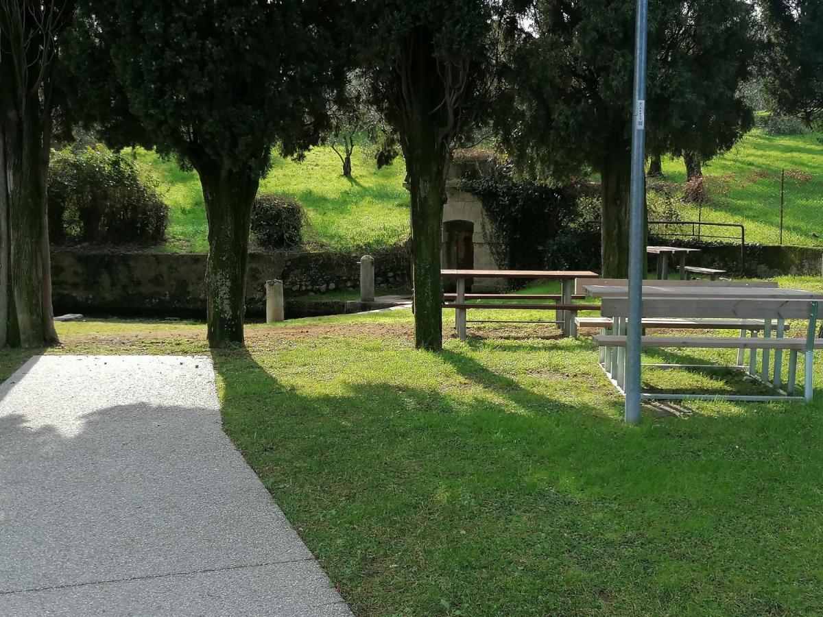 Bilocale Papavero, Magnolia O Girasole San Felice del Benaco Buitenkant foto