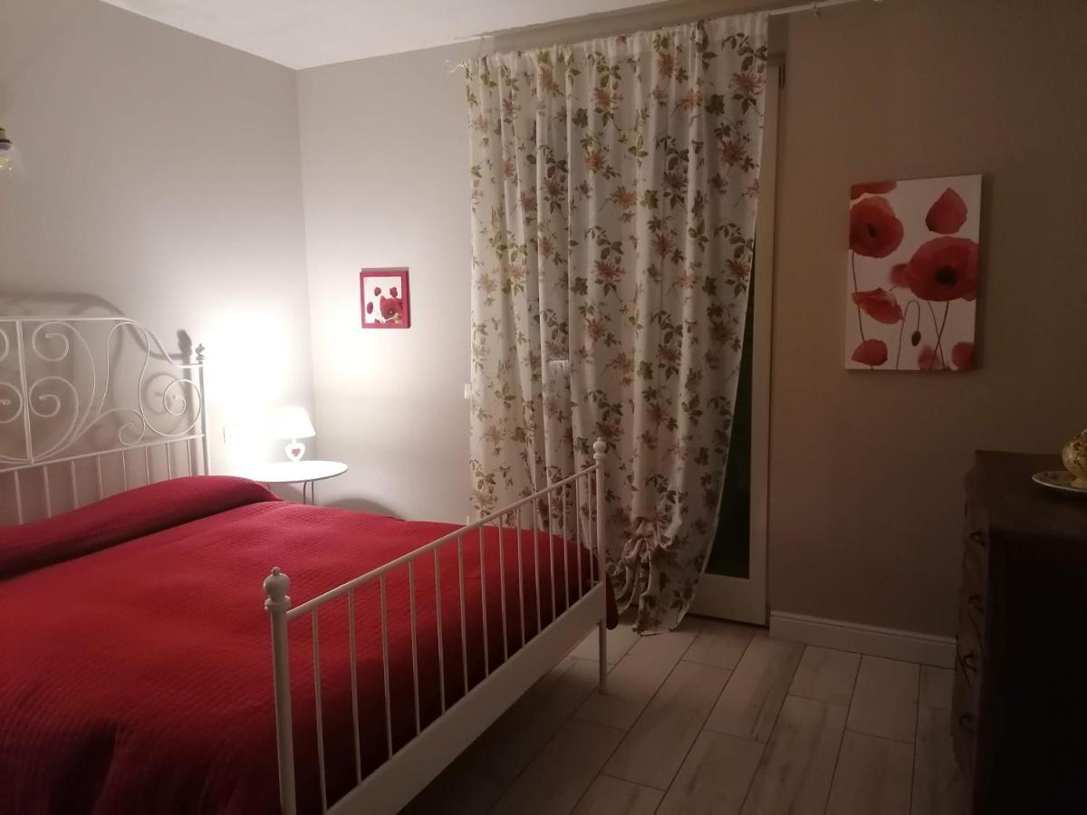 Bilocale Papavero, Magnolia O Girasole San Felice del Benaco Buitenkant foto